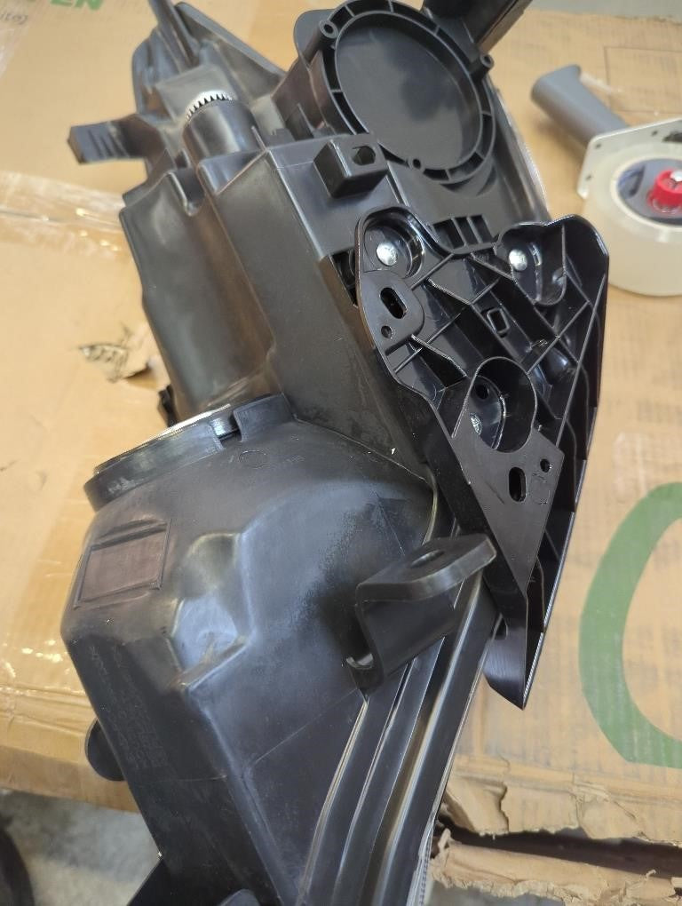 Nissan Altima Headlight 2013-2015 Right