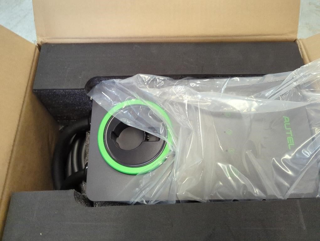 Autel Home Smart AI EV Charger 240V 40A